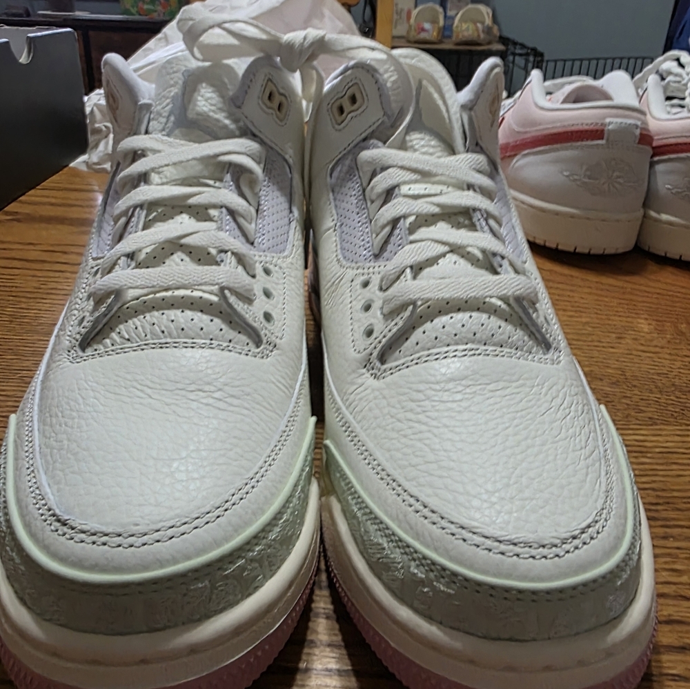 Jordan 3 Retro OG Size 10.5m White Leather Low-Top Sneakers Brand New!